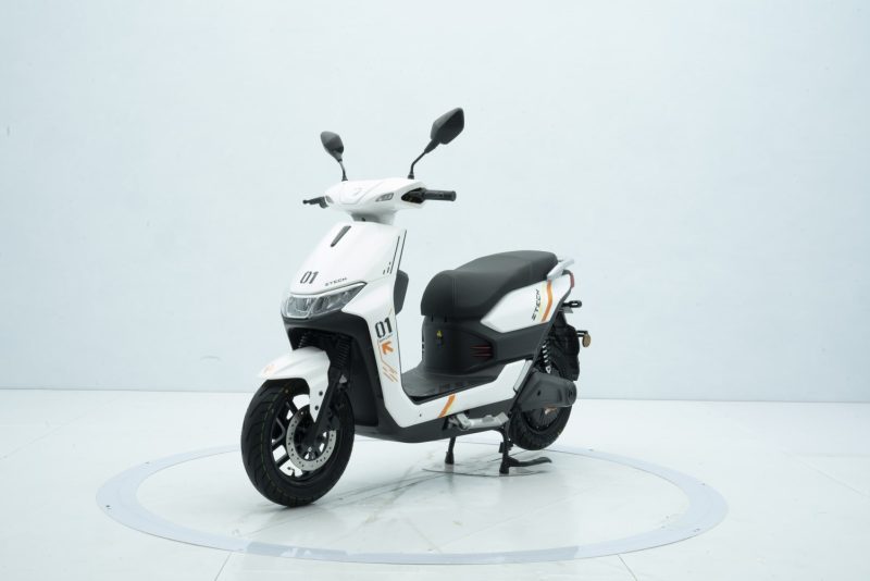 ZT-38B-ZT-38BB ZTECH Elektromos Robogó 45 km/h 3500W 72V 23Ah-35Ah - Image 2